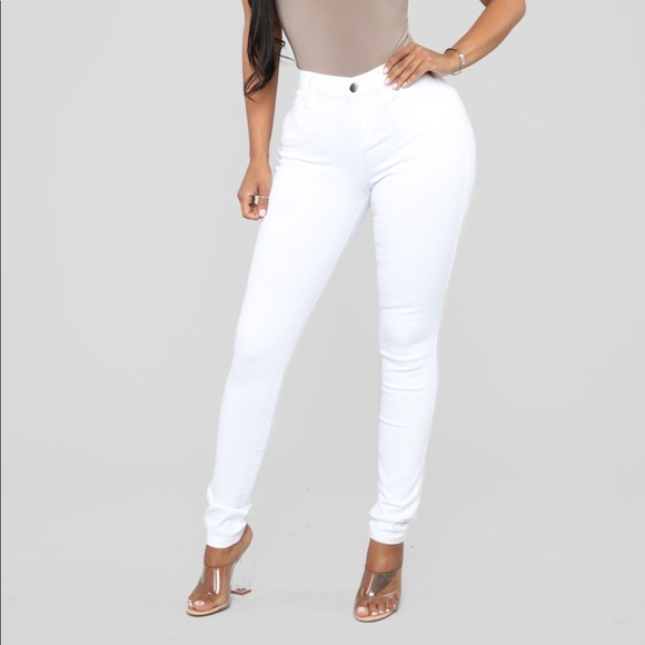 Fashion Nova Denim - Mid rise white jeans